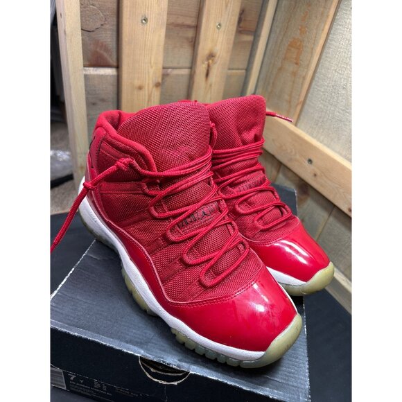 Nike Air Jordan 11 Retro "Win Like 96" Gym Red Sneakers Size 7Y / 8.5 Womens - Picture 3 of 12